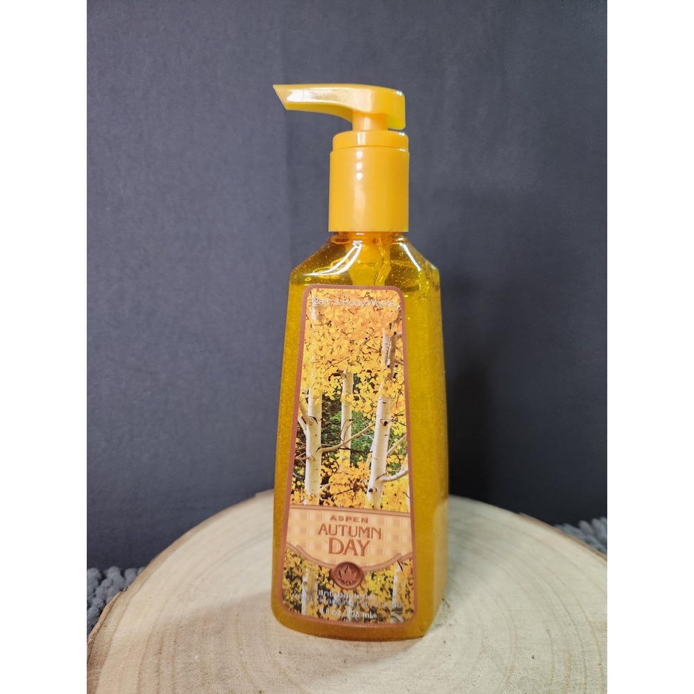 Bath & Body‎ Works Antibacterial Cleansing Hand Soap~Aspen Autumn Day 8 Oz New